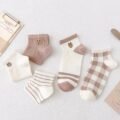 ស្រោមជើងនារី - Women Socks 5 Pairs - Image 3