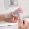 ច្រាស់សម្អាតមុខ - Silicone Facial Cleanser Wash Brush - Image 4
