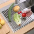 ធ្នើរដាក់លើស៊ីងលាងចាន - Roll up dish drying rack - Image 2