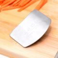 ដែកពាក់ចិតបន្លែ _ Stainless Steel Finger Protector - Image 4